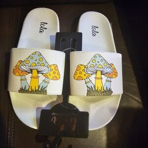 Lola White Mushroom Print Flats